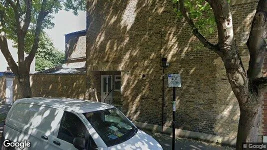 Apartments for rent in Luton - Bedfordshire - Photo from Google Street View