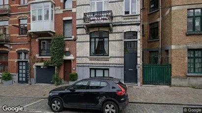 Apartments for rent in Brussels Elsene - Photo from Google Street View