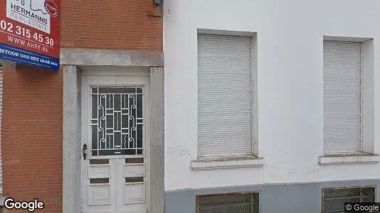 Apartments for rent in Brussels Elsene - Photo from Google Street View