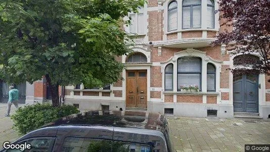 Apartments for rent in Brussels Schaarbeek - Photo from Google Street View