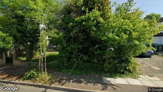 Apartments for rent in New Malden - Surrey - Photo from Google Street View