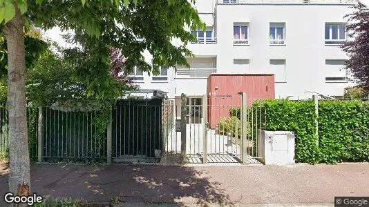 Apartments for rent in Évry - Photo from Google Street View