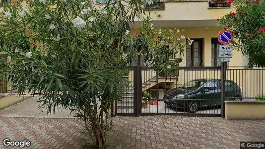 Rooms for rent in Milano Zona 5 - Vigentino, Chiaravalle, Gratosoglio - Photo from Google Street View