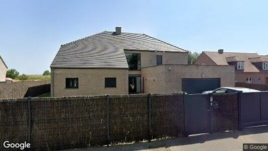 Apartments for rent in Moeskroen - Photo from Google Street View