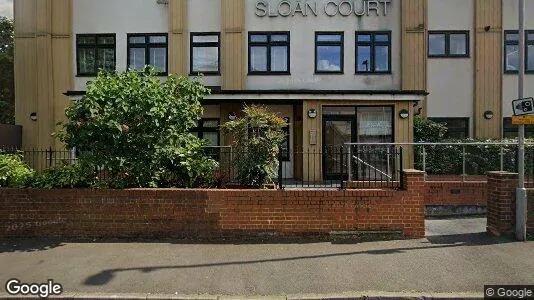 Apartments for rent in New Malden - Surrey - Photo from Google Street View