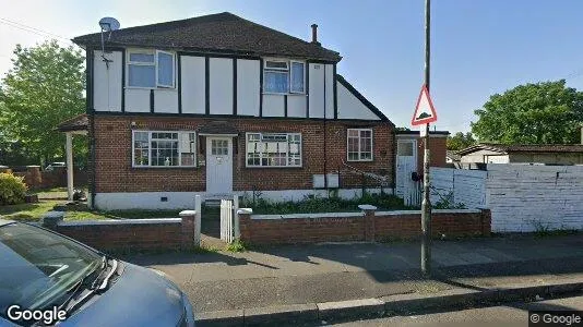 Apartments for rent in Mitcham - Surrey - Photo from Google Street View