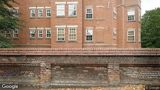Apartments for rent in Aylesbury - Buckinghamshire - Photo from Google Street View