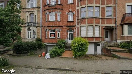 Apartments for rent in Brussels Schaarbeek - Photo from Google Street View