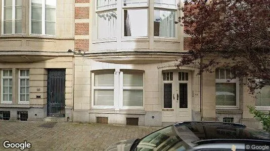 Apartments for rent in Brussels Elsene - Photo from Google Street View