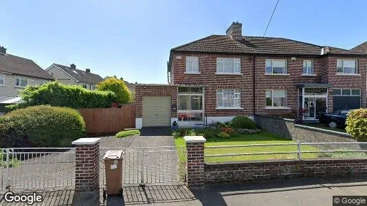 Apartments for rent in Dublin 20 - Photo from Google Street View