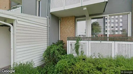 Apartments for rent in Oslo Østensjø - Photo from Google Street View