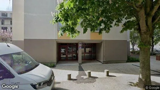 Apartments for rent in Mantes-la-Jolie - Photo from Google Street View