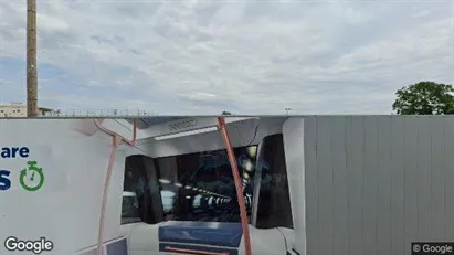 Apartments for rent in L'Haÿ-les-Roses - Photo from Google Street View