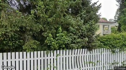 Apartments for rent in Munich Thalkirchen-Obersendling-Forstenried-Fürstenried-Solln - Photo from Google Street View