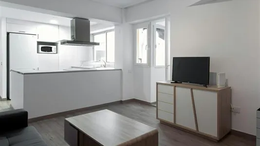 Rooms in el Camí de Vera - photo 10