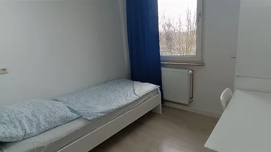 Rooms in Bochum - photo 2