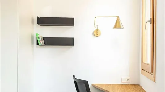 Rooms in Barcelona Eixample - photo 6