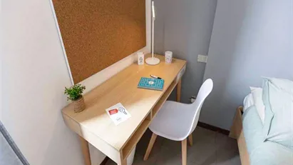 Room for rent in Milano Zona 5 - Vigentino, Chiaravalle, Gratosoglio, Milan