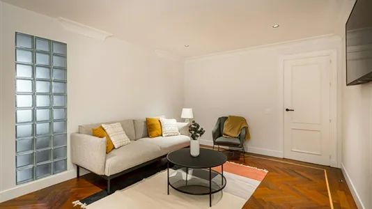 Rooms in Madrid Chamartín - photo 7