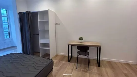 Rooms in Barcelona Eixample - photo 5