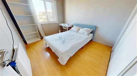 Rooms in Lyon - photo 2