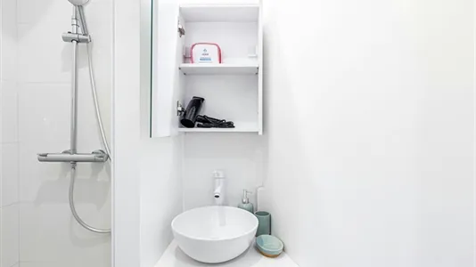 Apartments in Paris 15ème arrondissement - photo 4