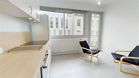 Apartments in Lyon - photo 4