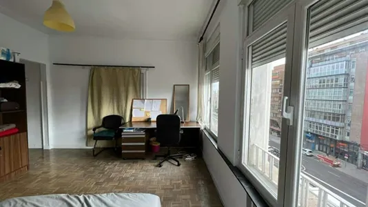 Rooms in Madrid Chamberí - photo 4