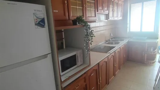 Rooms in Almería - photo 7