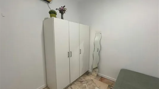 Rooms in Bami - photo 9