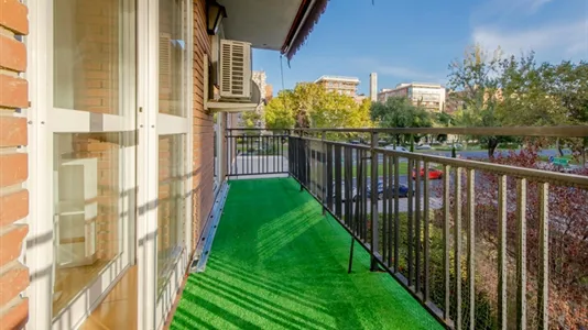 Rooms in Madrid Chamartín - photo 10