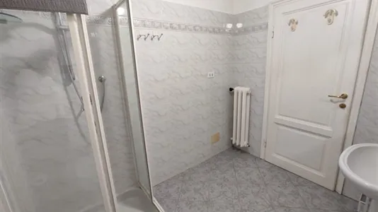 Rooms in Florence - photo 8