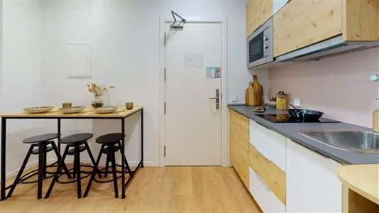 Rooms in Bami - photo 6