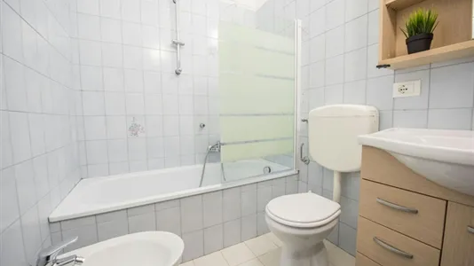 Rooms in Udine - photo 4