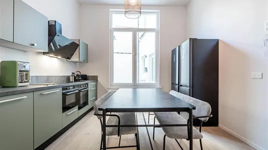 Rooms in Brussels Sint-Gillis - photo 4