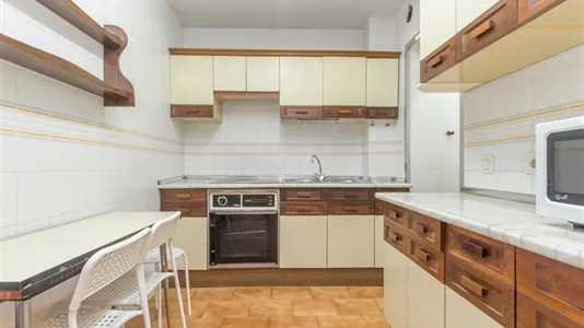 Rooms in Málaga - photo 7