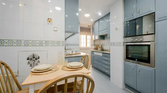 Rooms in Madrid Retiro - photo 10