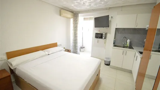 Rooms in Valencia Algirós - photo 7