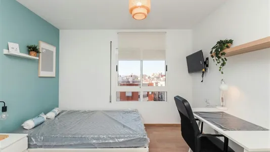 Rooms in Reus - photo 5