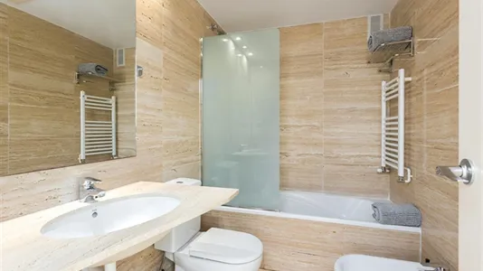 Rooms in Barcelona Les Corts - photo 9