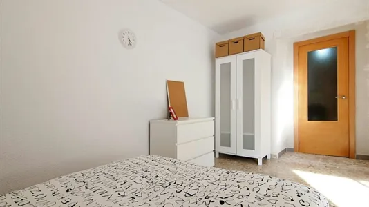Rooms in Valencia Extramurs - photo 6