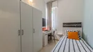 Room for rent, Pisa, Toscana, &lt;span class=&quot;blurred street&quot; onclick=&quot;ProcessAdRequest(7734534)&quot;&gt;&lt;span class=&quot;hint&quot;&gt;See streetname&lt;/span&gt;[xxxxxxxxxxxxx]&lt;/span&gt;