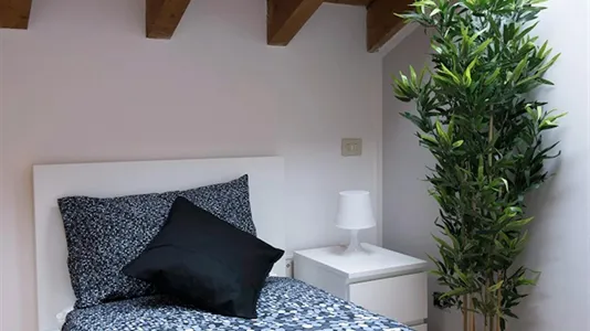 Rooms in Milano Zona 5 - Vigentino, Chiaravalle, Gratosoglio - photo 6