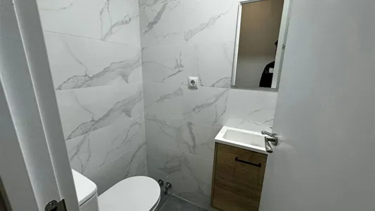 Rooms in Madrid Tetuán - photo 10