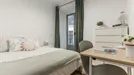 Room for rent, Madrid Centro, Madrid, &lt;span class=&quot;blurred street&quot; onclick=&quot;ProcessAdRequest(7753411)&quot;&gt;&lt;span class=&quot;hint&quot;&gt;See streetname&lt;/span&gt;[xxxxxxxxxxxxx]&lt;/span&gt;