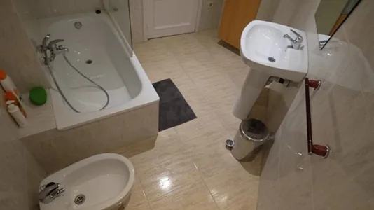 Rooms in Barcelona Eixample - photo 6