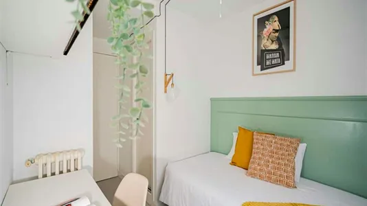 Rooms in Madrid Centro - photo 7