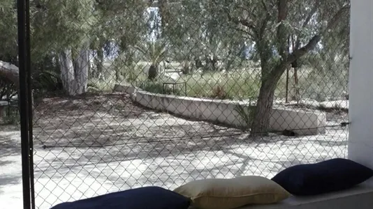 Houses in Puerto Lumbreras - photo 3