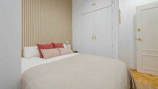 Rooms in Madrid Centro - photo 2