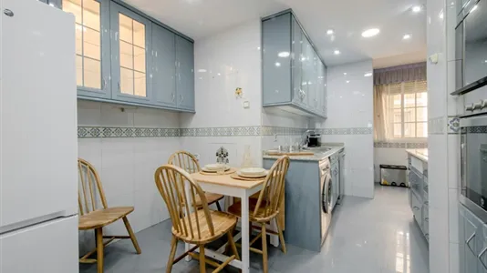 Rooms in Madrid Retiro - photo 6